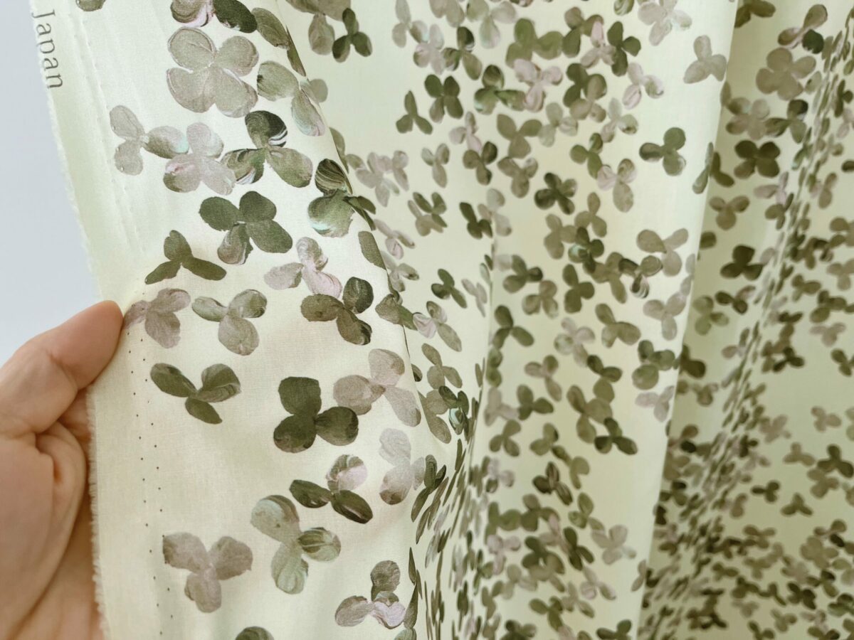 CLOVER- Pale Yellow - Image 4